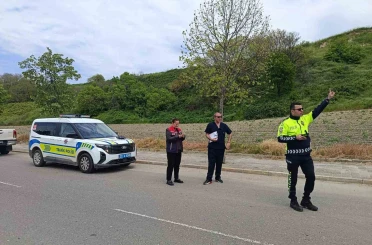 İpsala’da yol kontrol noktasında denetimler sürüyor 
