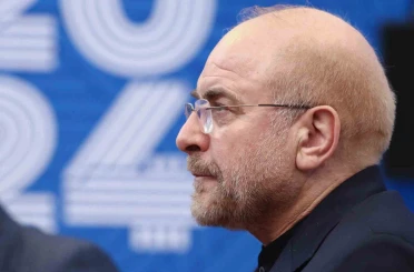 İran Meclis Başkanı Galibaf: "Zamanı geldiğinde savaşmalı, zamanı geldiğinde de müzakere etmeliyiz; düşmanı bu şekilde yenebiliriz" 