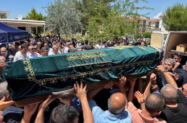 Irmak öğretmene acı veda 