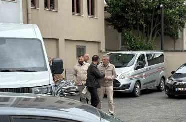 İrtikap soruşturması kapsamında göz altına alınan Akçakoca Belediye Başkanı Fikret Albayrak tutuklandı 