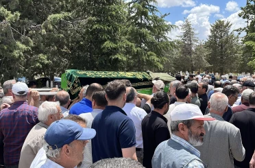 Isparta'daki kazada hayatını kaybeden Keziban Baysal son yolculuğuna uğurlandı