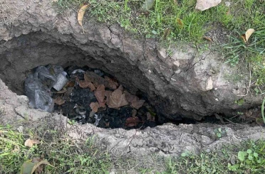 Isparta’da elma bahçelerinde yaklaşık 1 metrelik obruklar oluştu, bazı evlerin duvarları çatladı 