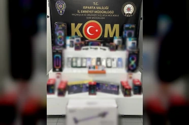 Isparta’da kaçakçılık operasyonu: Çok sayıda elektronik eşya ele geçirildi 