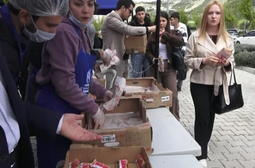 Isparta’da öğrencilere 5 bin adet balık ekmek dağıtıldı 