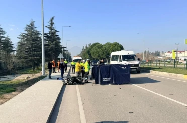 Isparta’da otomobille çarpışan motosiklet sürücüsü hayatını kaybetti 