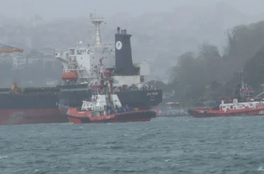 İstanbul Boğazı’nda arıza yapan gemi kurtarıldı 