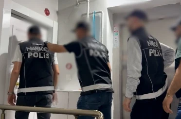 İstanbul’da 3 ilçede uyuşturucu operasyonu: 45 skunk kilogram skunk ele geçirildi, 4 gözaltı 