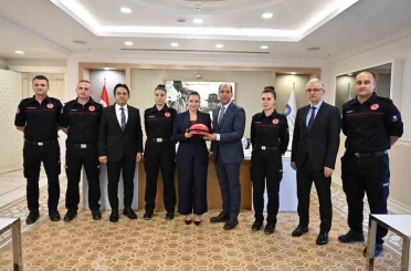 İtfaiye Haftası’nda ‘Pelerinsiz Kahramanlar’a teşekkür 