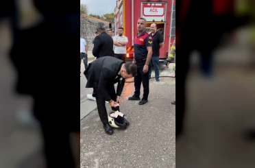 İtfaiye personelinin düğün konvoyuna mesai arkadaşlarından sürpriz 