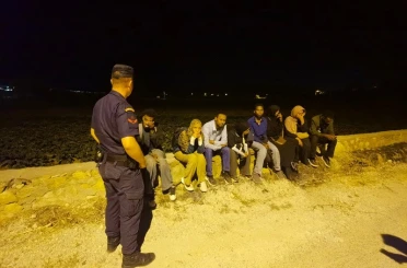 İzmir’de 36 düzensiz göçmen yakalandı 