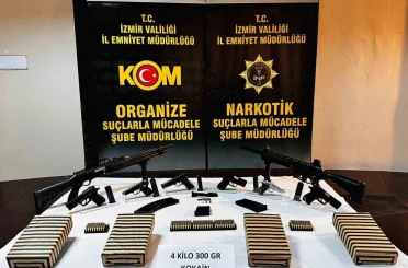 İzmir’de 4 kilonun üzerinde kokain ele geçirildi 