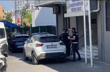 İzmir’de belediyelere operasyonunun altından yine Veli Ağbaba çıktı 