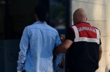 İzmir’de DEAŞ operasyonu: 2 gözaltı 