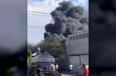 İzmir’de lastik tamircisinde yangın kontrol altında 