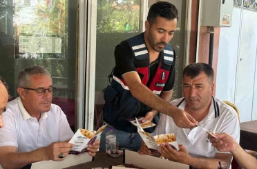 Jandarma vatandaşları dolandırıcılık konusunda bilgilendirdi 