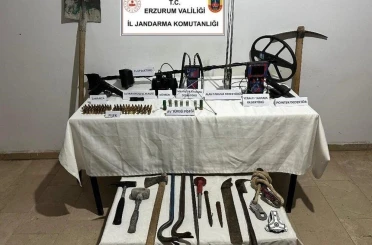 Jandarmadan kaçak kazı yapan şahıslara yönelik operasyon 