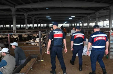 Jandarmadan kurban pazarlarında dron destekli denetim 