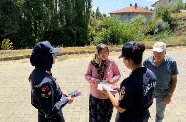 Jandarmanın kadına şiddetle mücadele çalışmaları sürüyor 