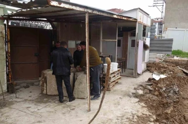 Kaçak kazı ihbarında "altın bulundu" iddiası polisi alarma geçirdi 