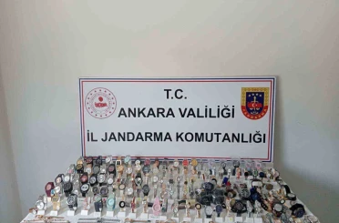 Kaçak saat operasyonunda 3,2 milyon liralık ürün ele geçirildi 