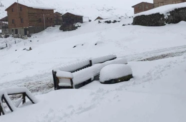 Kaçkar Dağları’nda kar kalınlığı yarım metreye ulaştı 
