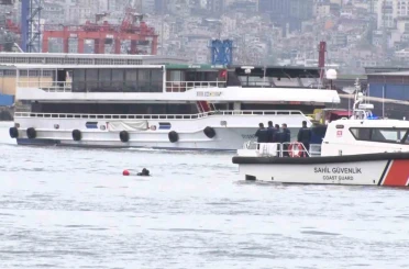 Kadıköy vapurunda kaybolan kadını arama çalışmaları devam ediyor 