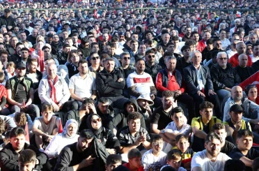 Kâğıthane’de Dünya Kupası heyecanı dev ekranlarda yaşandı 