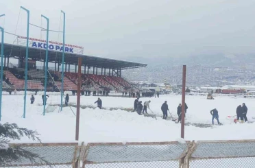 Kahramanmaraş İstiklalspor - 1461 Trabzon FK maçı kar sebebiyle ertelendi 