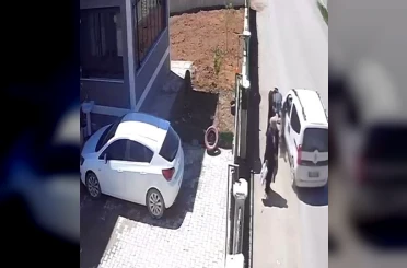 Kahramanmaraş’ta hafif ticari aracın çarptığı kadın yaralandı 