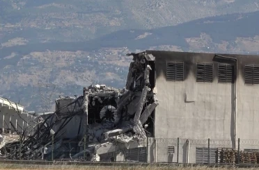 Kahramanmaraş’ta tekstil fabrikasındaki yangınının yol açtığı hasar görüntülendi 