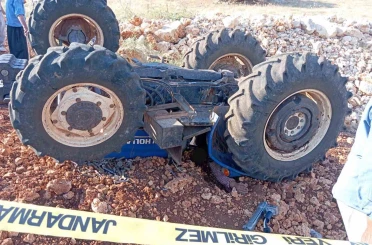 Kahramanmaraş’ta traktörün altında kalan sürücü hayatını kaybetti 