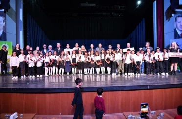 "Kalbimin En Güzel Şiiri: Annem" yarışmasının ödül töreninde duygu dolu anlar yaşandı 