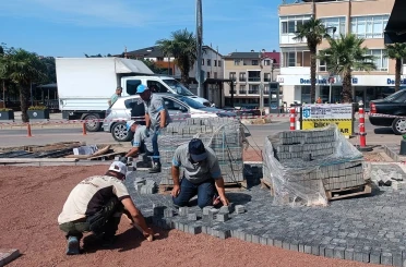 Kandıra’nın yeni meydanı şekilleniyor 