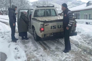 Kanser hastası kadına köy hizmetleri ekipleri yetişti 