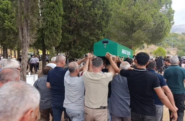 Kansere yenik düşen genç doktor adayı toprağa verildi 