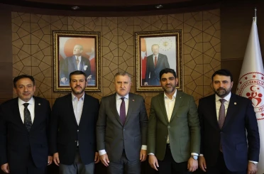 Karabük heyeti Gençlik ve Spor Bakanı Bak ile görüştü 