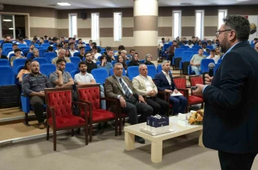 Karabük Üniversitesi’nde Endüstri 5.0 ve yapay zekâ konuşuldu 