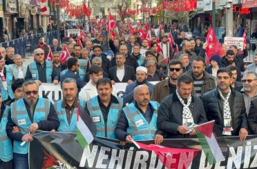 Karabük’te yüzlerce kişi Gazze için yürüdü 