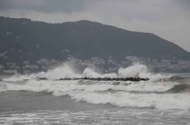 Karadeniz hırçınlaştı
