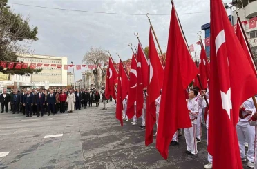 Karaman’da Öğretmenler Günü kutlamaları düzenlendi 