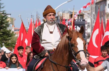 Karaman’da "Türk Dili Yürüyüşü" düzenlendi 