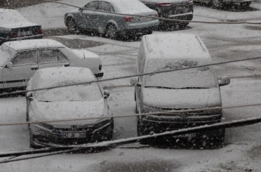 Karapınar'da kar yağışı etkili oldu