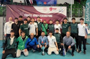 Karatay güreşte Türkiye şampiyonu