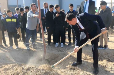 Karatay’da 10 bin 400 metrekarelik alanda fidan dikildi 