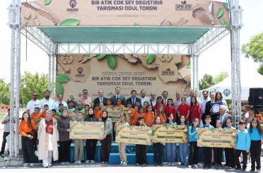 Karatay’da "Bir Atık Çok Şey Değiştirir" yarışmasında ödüller sahiplerini buldu 
