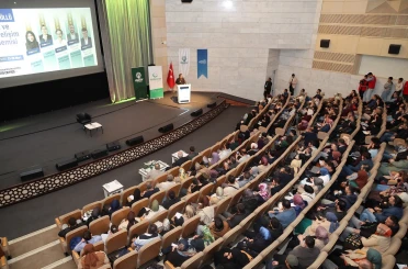 Karatay’da "Evlilik ve Aile Gelişim Akademisi" yoğun ilgiyle sürüyor