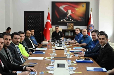 Kars Emniyet Müdürlüğü’nde Güvenlik ve Koordinasyon Toplantısı 