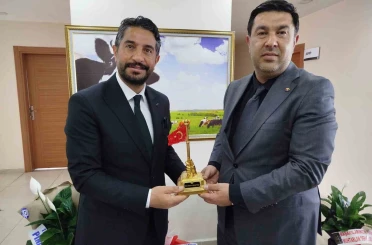 Kars’ta hayvancılık için güç birliği: KATSO’dan Eren Alp’e hayırlı olsun ziyareti 