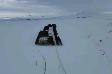 Kars’ta tarihi istasyonda kış masalı 
