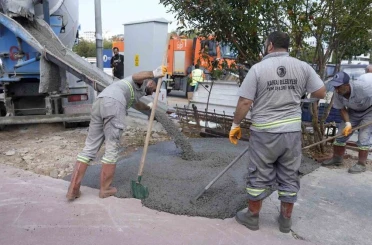 Kartal Belediyesi, Balıkçılar Çarşısı yangınının ardından esnafa destek vermeye devam ediyor 